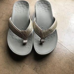 Vionic Women's, Tide Rhinestones Thong Sandal